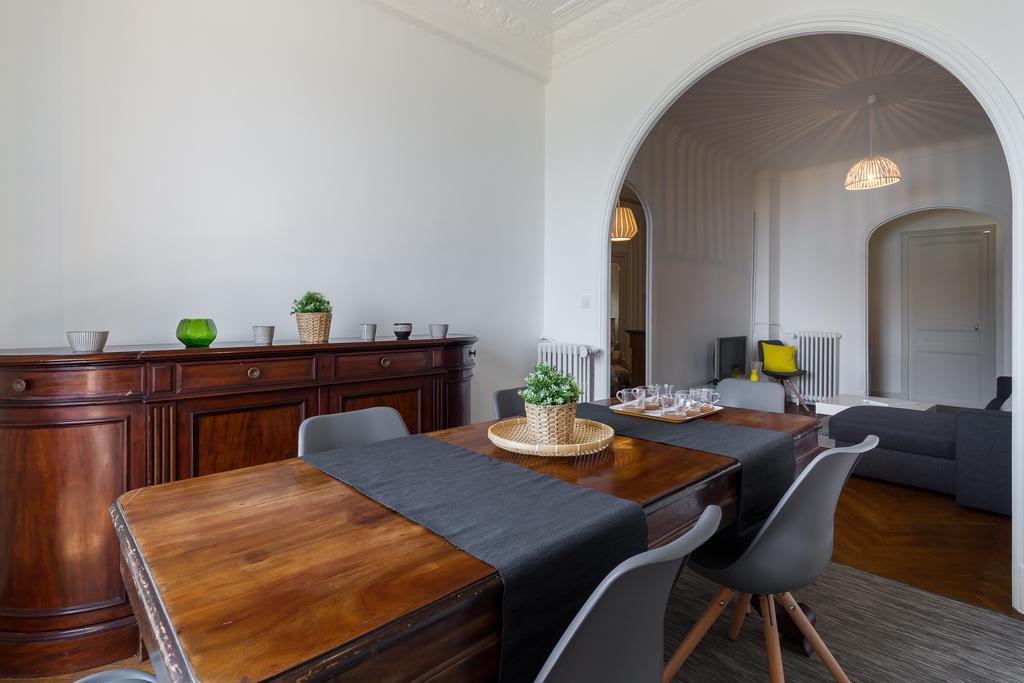 Beautiful Apartment By The Sea Front นีซ ภายนอก รูปภาพ