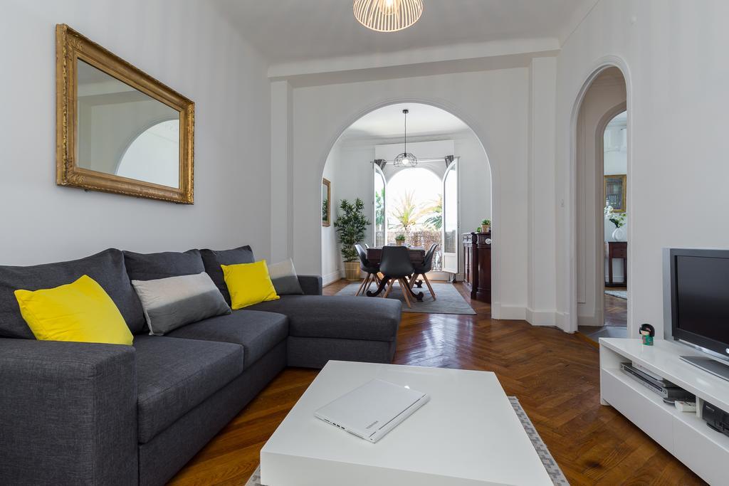 Beautiful Apartment By The Sea Front นีซ ภายนอก รูปภาพ